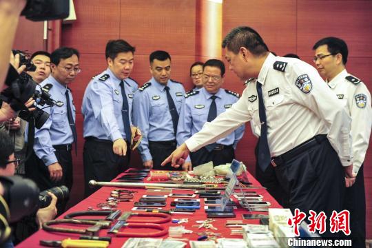 广东警方十天收网行动打掉侵财犯罪团伙201个（图）