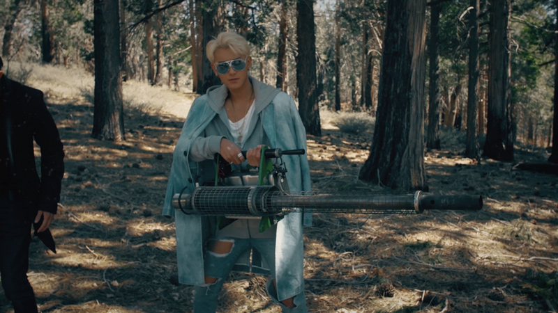 黄子韬南京演唱会宣传片曝光 网友:大片既视感