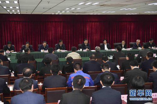 习近平：紧跟时代肩负使命锐意进取为共同理想和目标团结奋斗