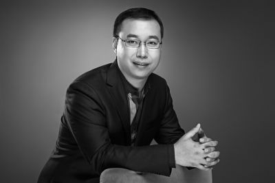 王正坤。资料图片