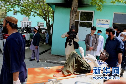 阿富汗东部发生严重交通事故50多人死亡（图）