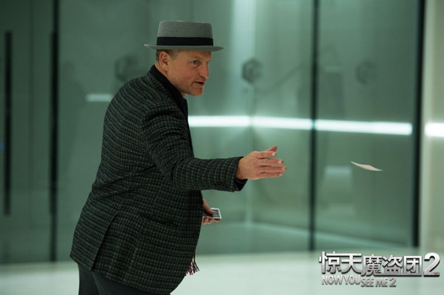 《惊天魔盗团2》曝预告 “哈利·波特”腹黑调戏四骑士