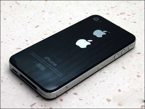 小贩街头叫卖假iPhone：收入令人瞠目结舌