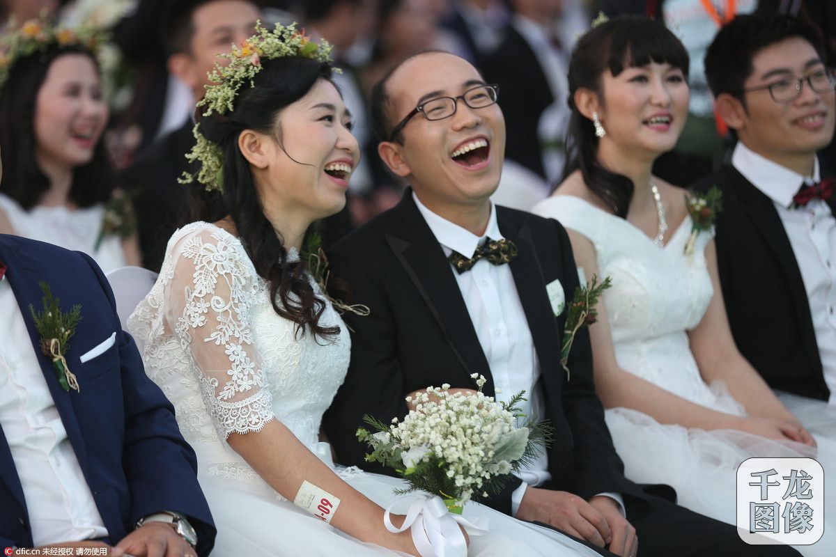 杭州阿里巴巴总部102对阿里新人步入婚姻殿堂