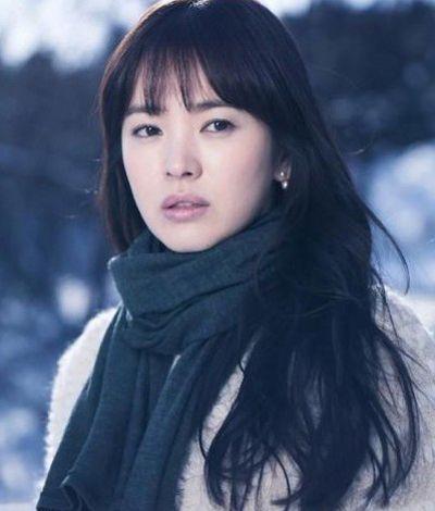 她一直演烂片，20年只演了3部爆红韩剧，不过网友们原谅了她