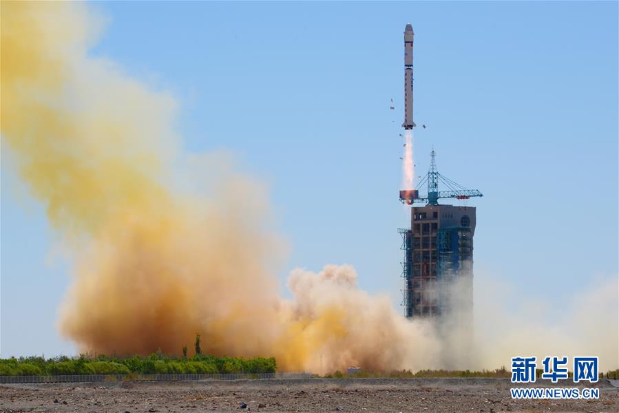 （新华直击）我国成功发射遥感卫星三十号 
