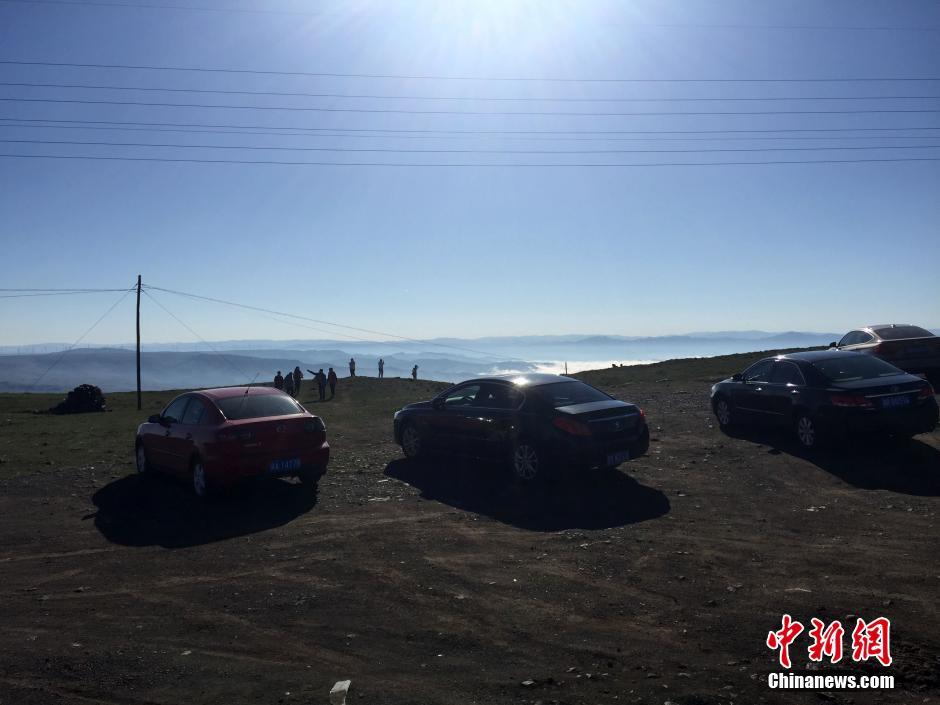 探访收费后的“草原天路”公路景区