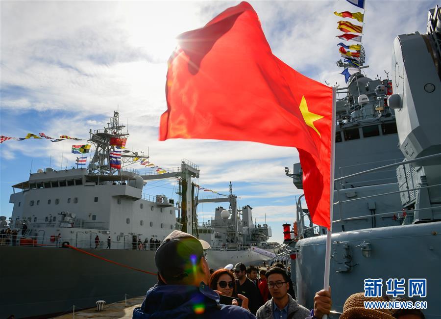（国际）（1）中国海军第二十二批护航编队开始访问南非