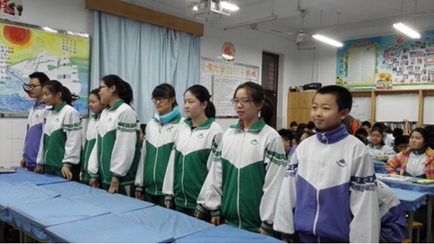 济南“最美校服”各有风采 历下区树立校服改革标杆