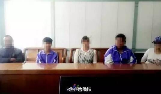 协调现场。