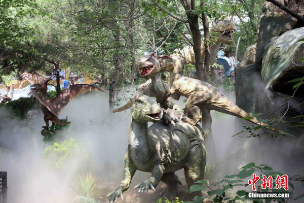 京城最大的户外恐龙园&ldquo;远古探秘&rdquo;接待游客