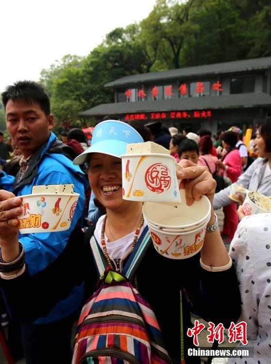 四千斤“天下第一太极豆腐”2小时被抢光