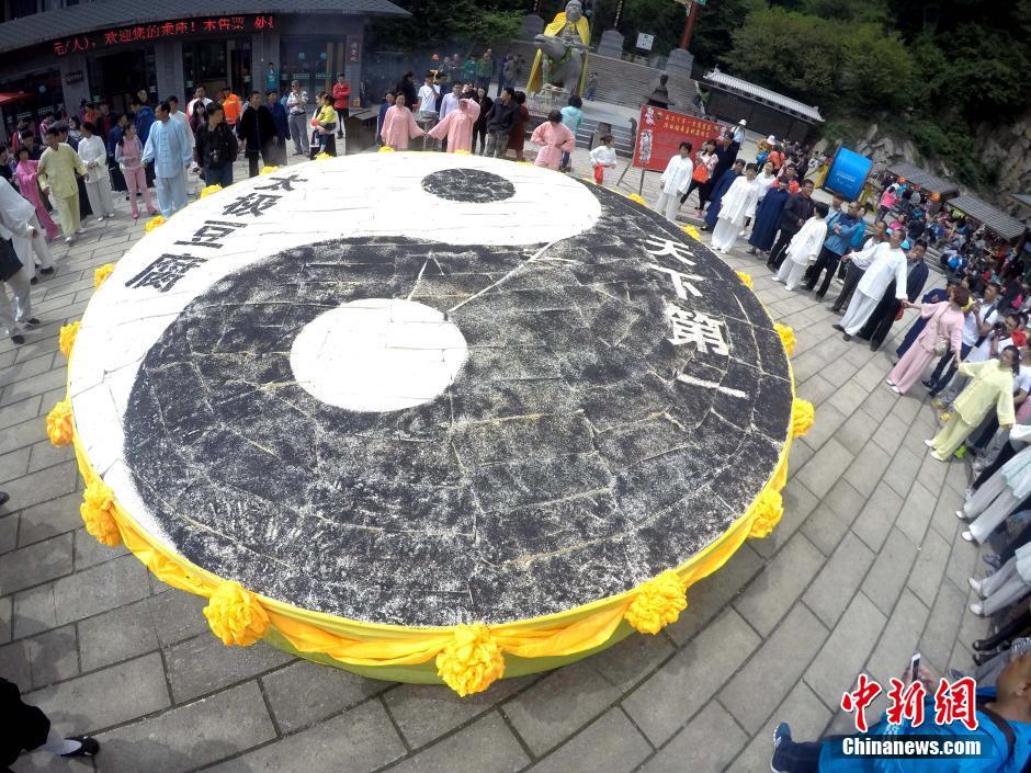 四千斤“天下第一太极豆腐”2小时被抢光