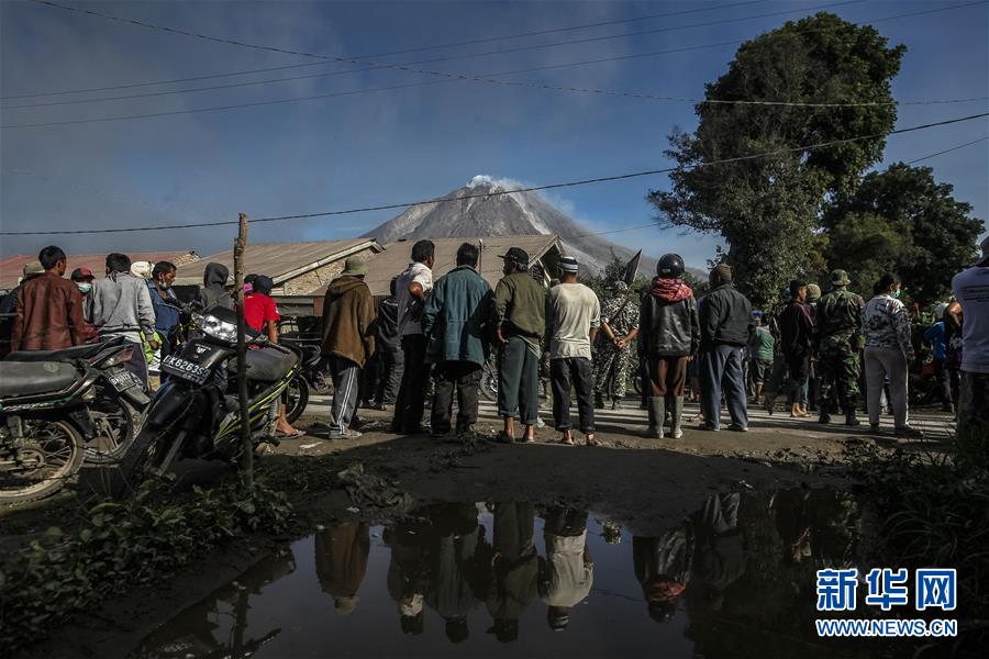 （国际）（1）印尼锡纳朋火山喷发死亡人数上升至6人