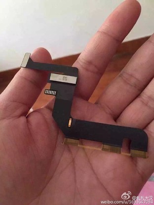 白带挪到两边 传iPhone7很像iPhone6 
