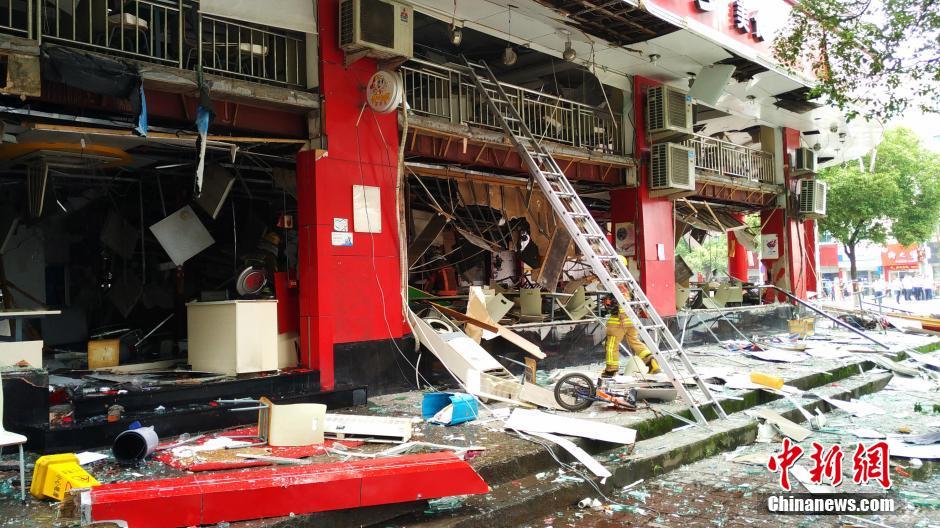 浙江温州一餐饮店发生煤气爆炸致六人受伤