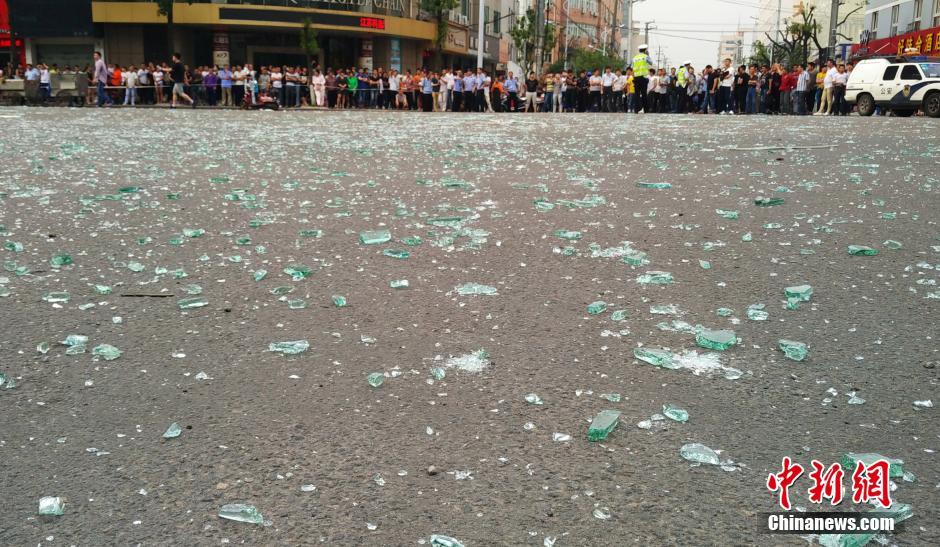 浙江温州一餐饮店发生煤气爆炸致六人受伤