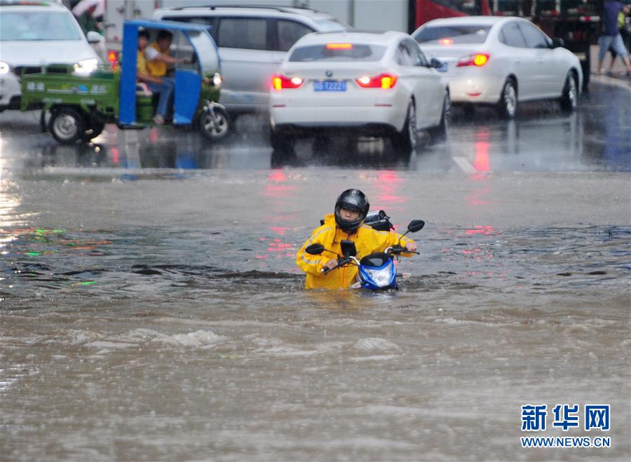 #（生态）（1）江西九江遭受暴雨袭击
