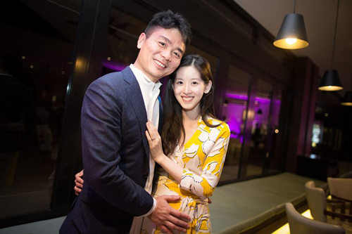 奶茶妹妹与老公刘强东