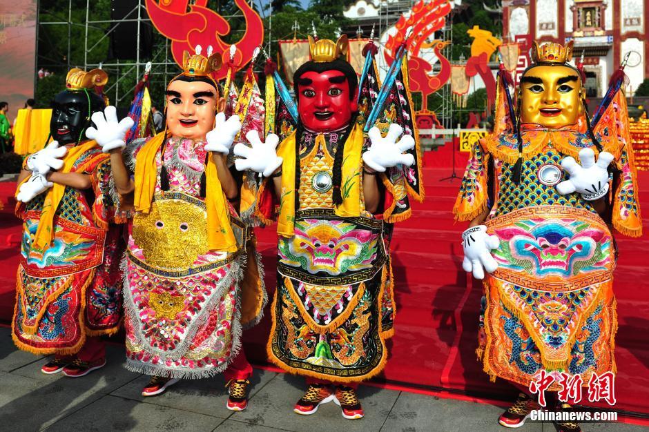 屈原故里端午文化节开幕 海峡两岸共祭屈原