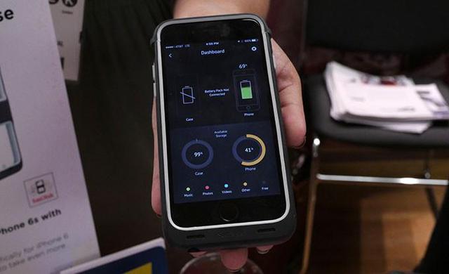 闪迪出了一个专治iPhone存储不够用的手机壳