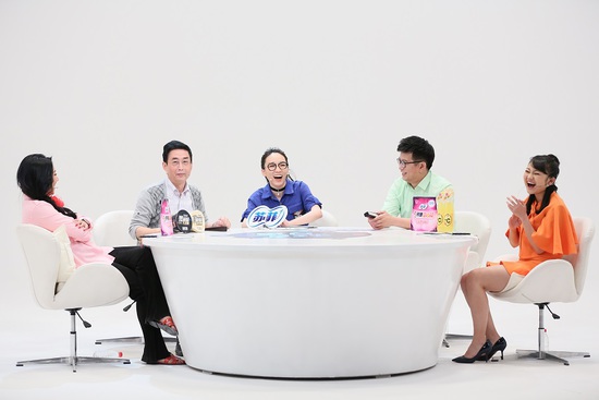 “电波怒汉”万峰《黑白星球》逼疯马薇薇-千龙网·中国首都网