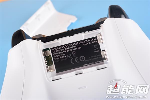 Xbox One S手柄首发图赏：手感大不同
