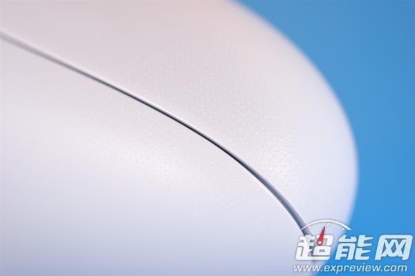 Xbox One S手柄首发图赏：手感大不同
