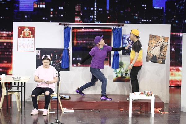 中国好声音选手上《喜剧狂》遭啪啪打脸-千龙