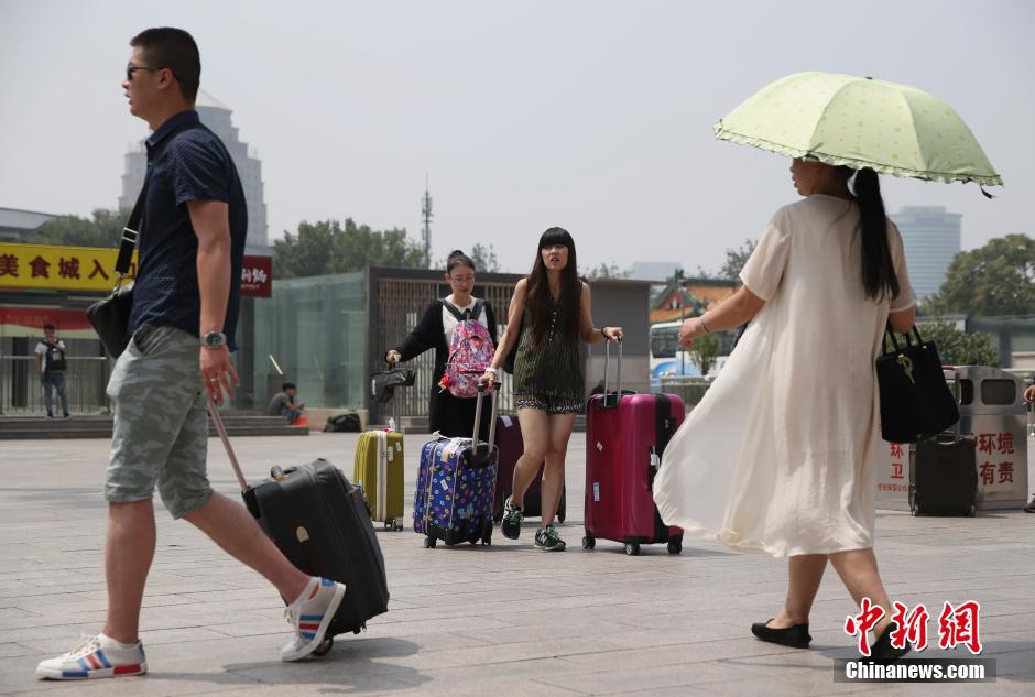 2016年铁路暑运将启动 预计发送旅客5.6亿人次
