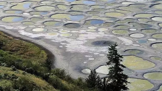 “最不像地球”的地方 中国也有上榜