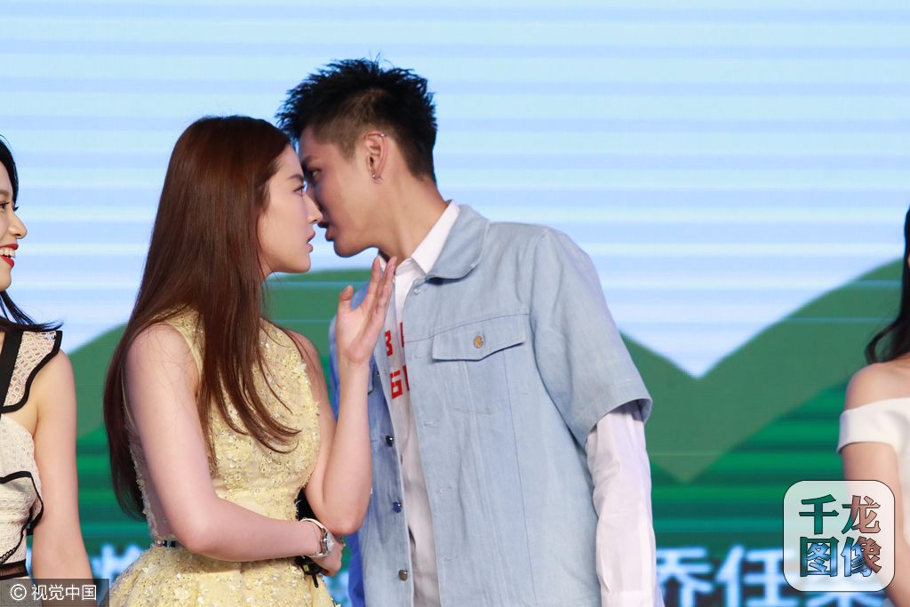 郎才女貌!吴亦凡刘亦菲热舞(3)-千龙网·中国首都网