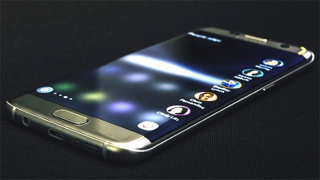 传5.7寸双曲屏S7 edge+要来了 配自家处理器