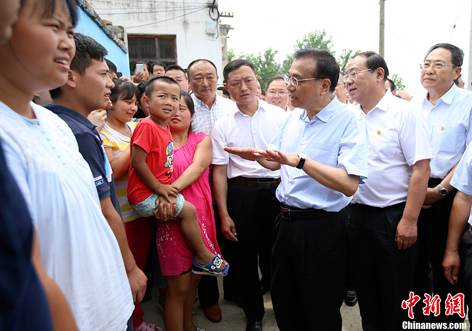 李克强考察长江淮河流域防汛抗洪和抢险救灾工作