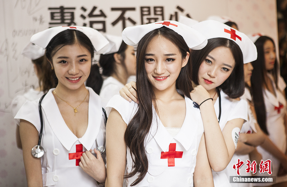 D1校园主播团成立 现场&ldquo;校花&rdquo;级美女吸睛