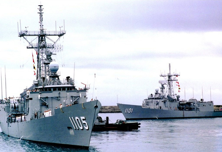 台媒:从美购买的两艘 佩里 舰是 环太 军演靶船