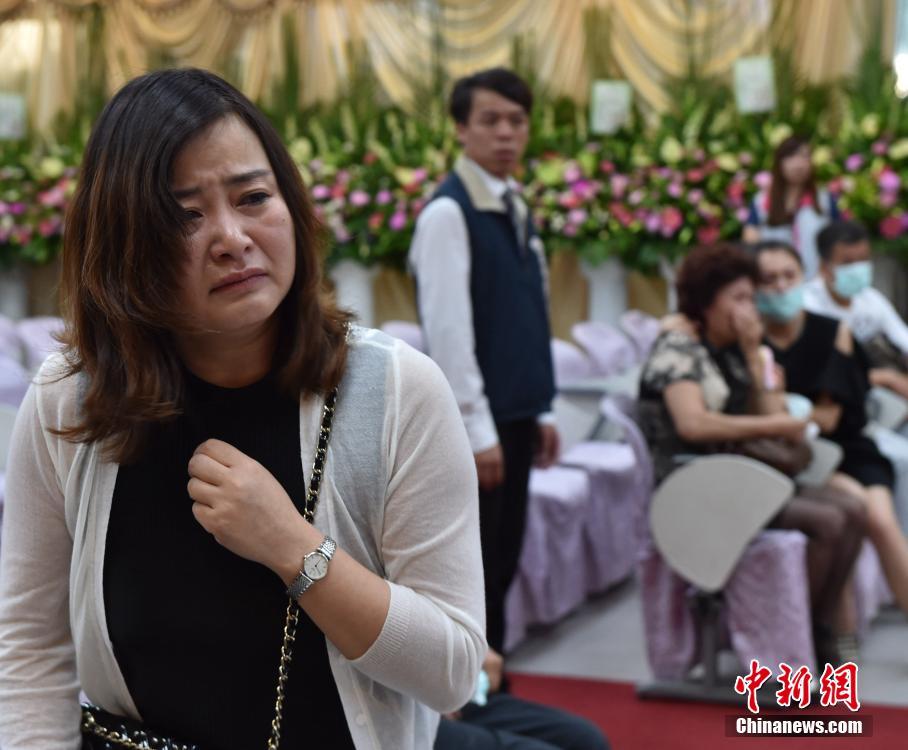 台湾“7·19”事故罹难者家属抵台 灵堂献花寄哀思