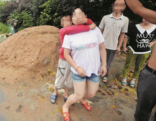 图为：小明自称是这样被绑架的