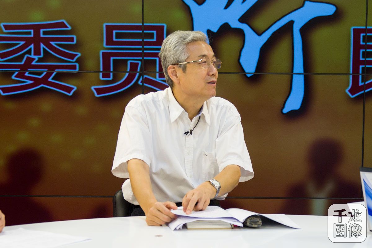北京市政协委员，原北京教育学院院长、教授李方做客千龙网，参加委员听民意系列访谈