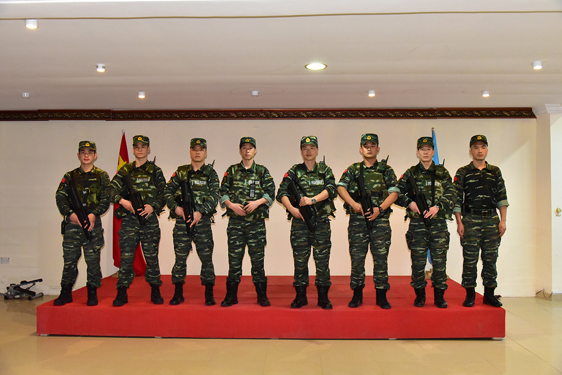 张楠索马里照片_张楠索马里_索马里 张楠 妻子