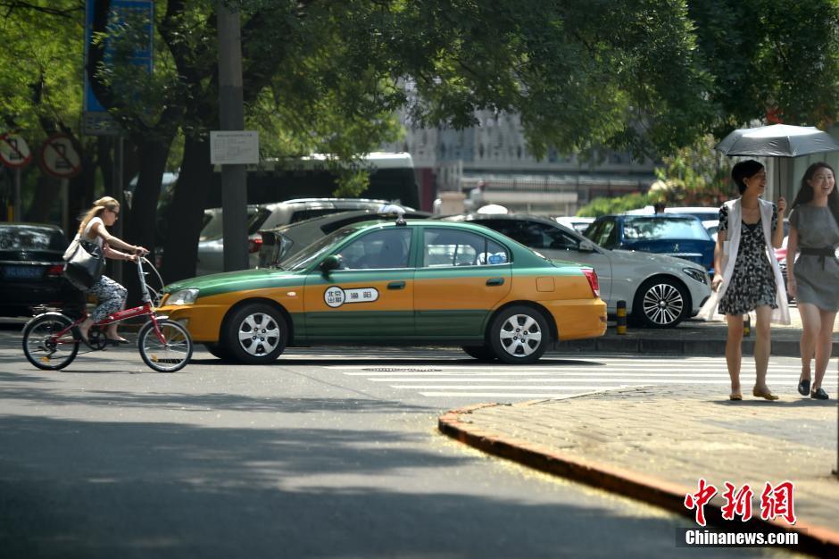 出租车改革新政出台 明确网约车合法地位