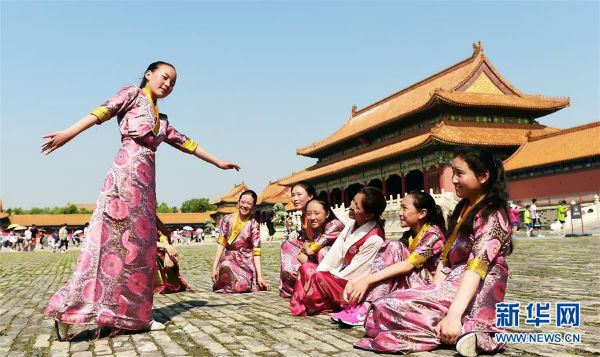 （社会）（3）“倾听花开的声音——春蕾女童夏令营”闭营仪式在京举行　
