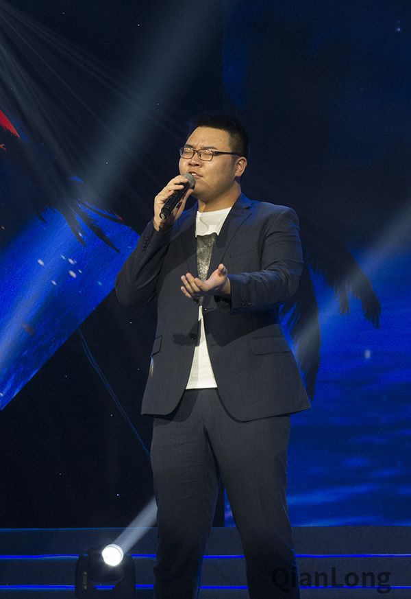David Li演唱《失落沙洲》。千龙网记者梁祎 摄