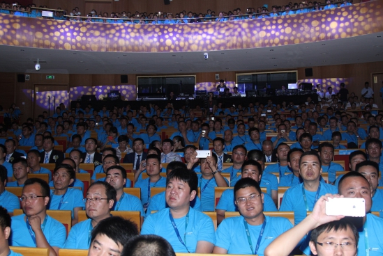 行业龙头再发力,雷丁驱动中国电动汽车产业全