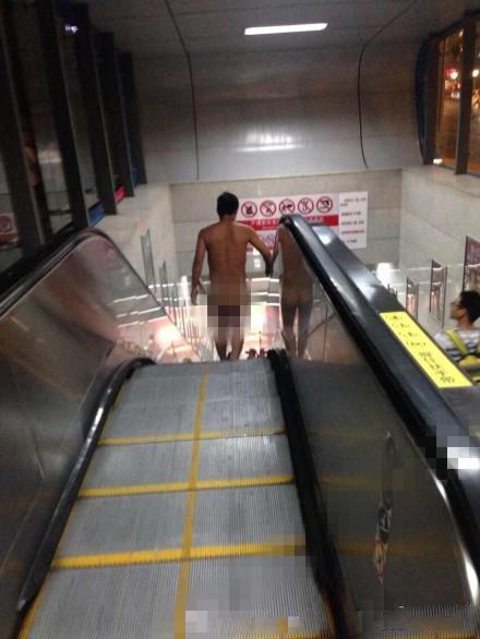 点击图片进入下一页