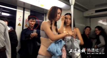 点击图片进入下一页