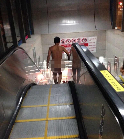 点击图片进入下一页