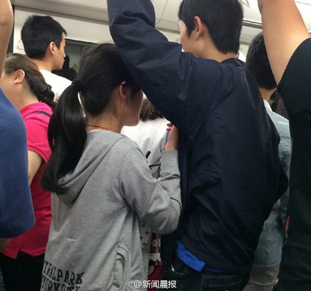 点击图片进入下一页