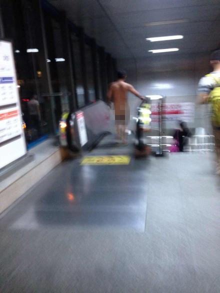 点击图片进入下一页
