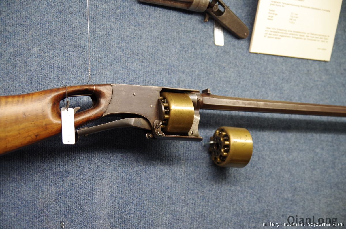 14.丹麦的拉斯姆森转轮枪,制造于19世纪。